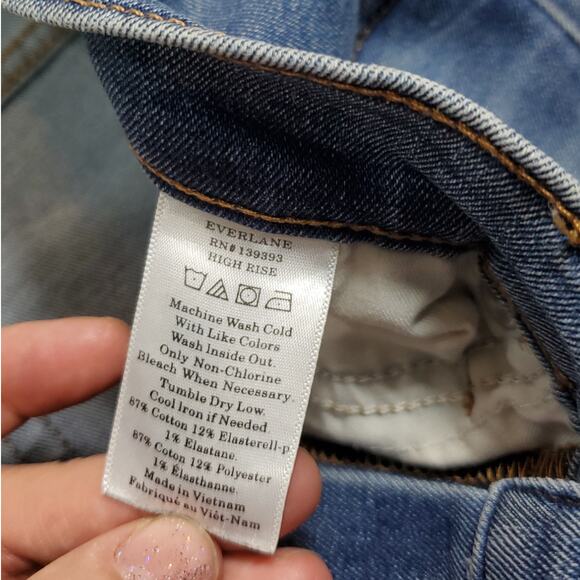 Everlane |  High Rise, Ankle Jeans | Size 28 - Picture 5 of 8